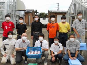 都立八丈高校の生徒さんと東京都及び財団の職員