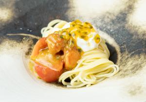パッションフルーツを使ったパスタの画像
